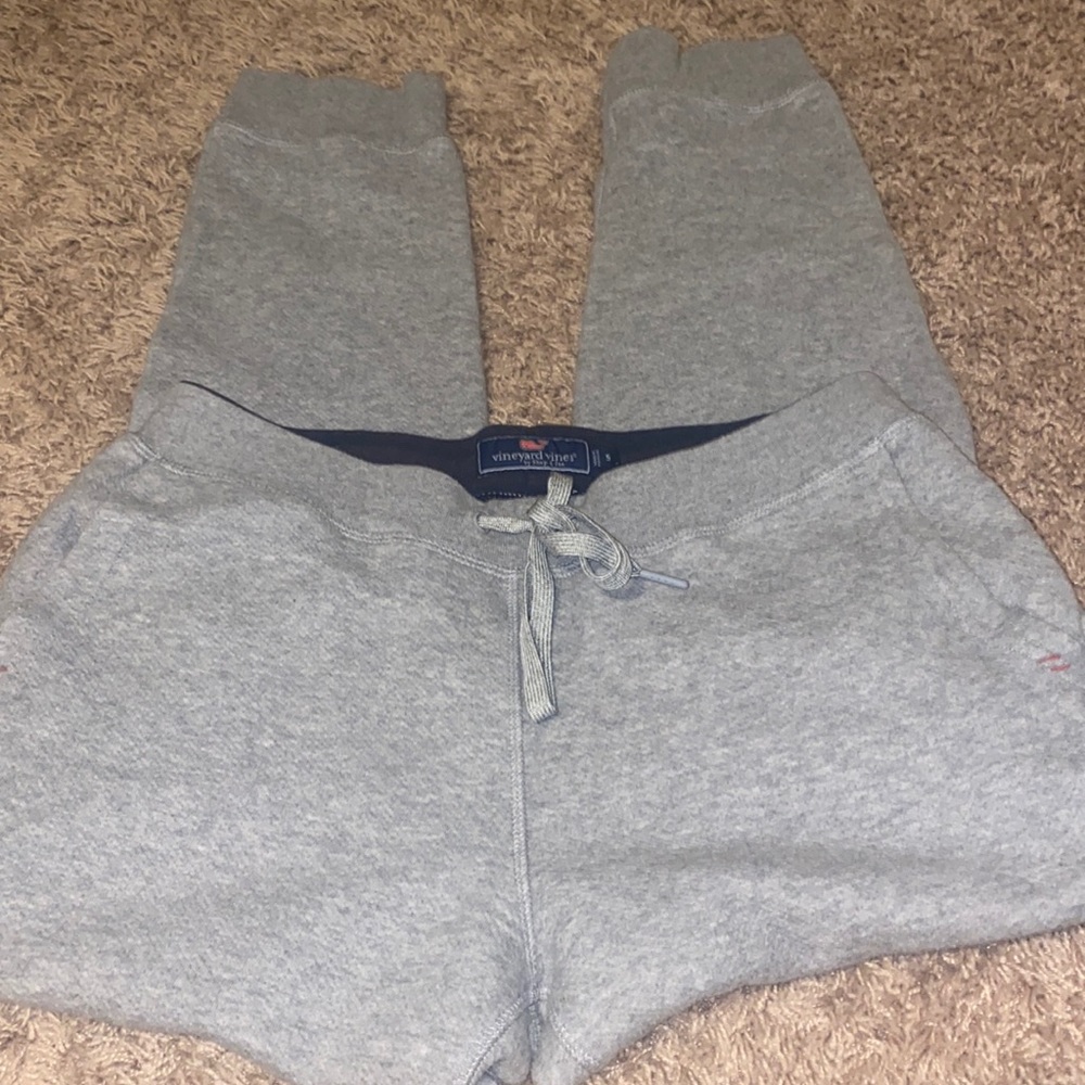 Vineyard Vines fleece joggers